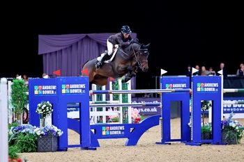 Emily Ward completes HOYS double with second successive victory in the Rees Family Cup